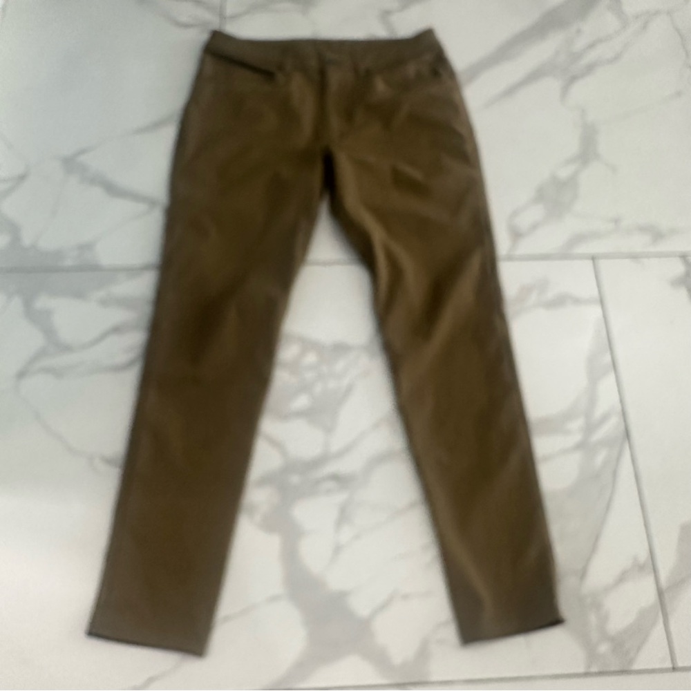 Lululemon ABC Pants Men Sz 32 Brown Slim 5 Pocket Utilitech Chino Stretch Casual